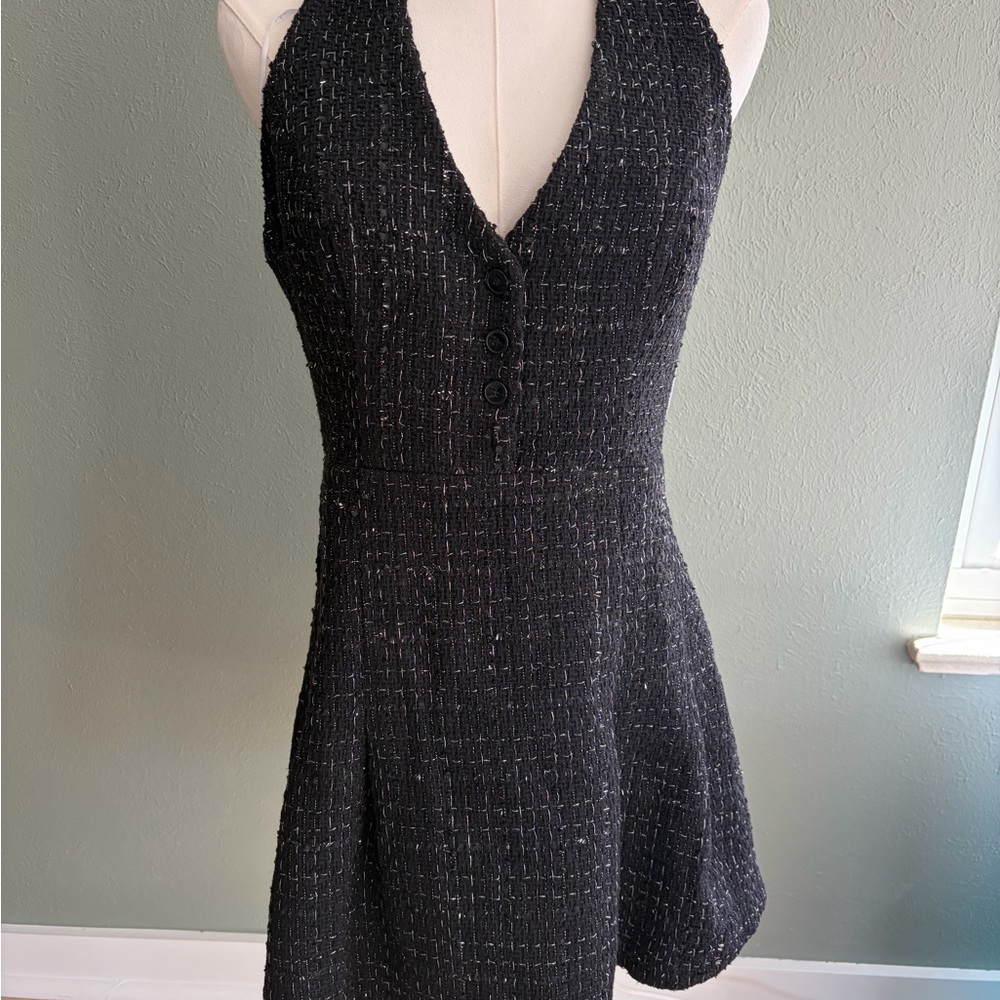 Upscale Confidence Black Tweed Halter Mini Dress size large NWT
Lulus - Picture 3 of 5